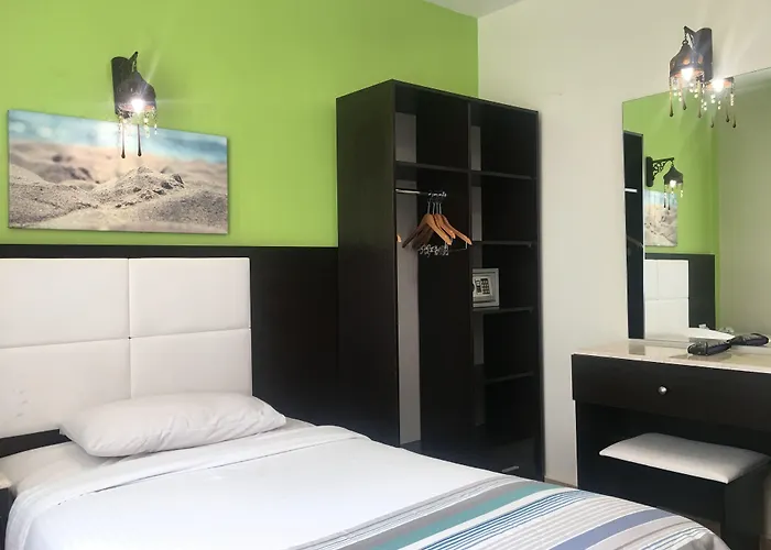 Naama Blue 3*